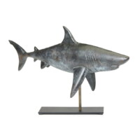 shark 965grym shark on mantel stand grey silo 1